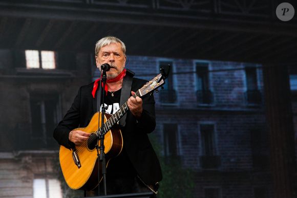 Le chanteur est père de deux enfants, qu'il a eus avec deux femmes différentes...

Le chanteur Renaud se produit lors de la Fête de l'Humanité à La Courneuve en banlieue parisienne, France, le 17 septembre 2017. Photo par Raphael Lafargue/Abaca