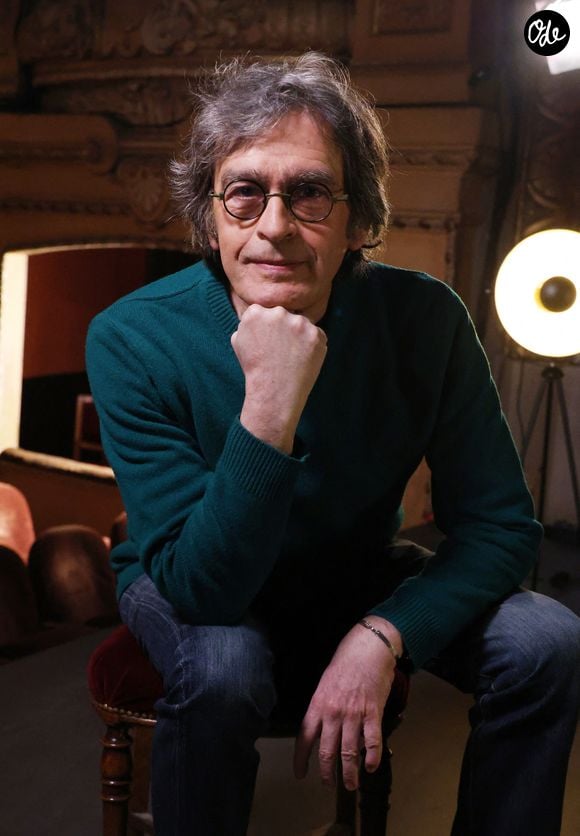 Son père est Richard Kolinka.
Richard Kolinka lors de l'enregistrement de l'émission "Olympiascope" au théâtre Antoine, présentée par B.Montiel, le 18 février 2025. © Denis Guigenbourg/Bestimage.