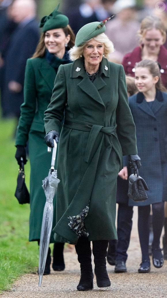 La période des fêtes était franchement attendue par la famille royale pour profiter de moments précieux. 

Catherine Kate Middleton, princesse de Galles, la reine Consort Camilla, la princesse Charlotte de Galles