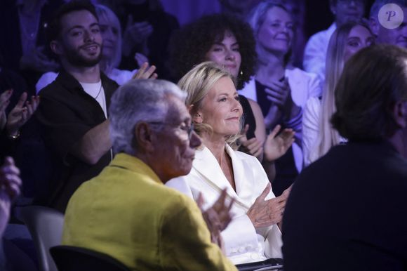 Exclusif - Claire Chazal lors de l'enregistrement de l'émission Le Grand Echiquier - Spécial Claude François présentée par C.Chazal et A.Manoukian et diffusée le 13 janvier sur France, à l'Opéra royal du château de Versailles, accompagné par l'Orchestre de l'Opéra Royal à Versailles, France, le 16 septembre 2025. Jack Tribeca/Bestimage
