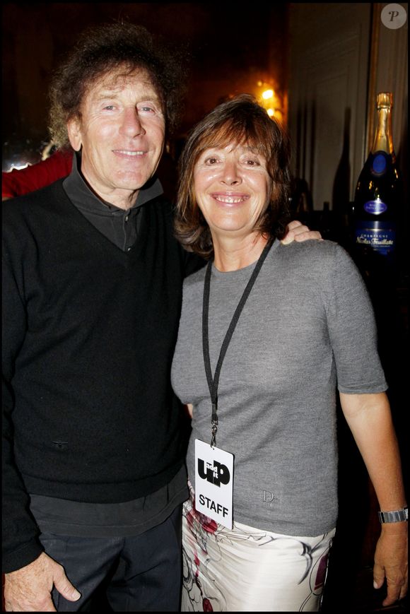 Alain Souchon et sa femme Françoise lors du 6e gala de l'IFRAD au profit de la maladie d'Alzheimer.  

© Bestimage