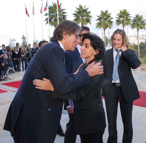 En 2012, trois ans après la naissance de sa fille Zohra, une bataille juridique débute concernant la paternité.

Rachida Dati et Dominique Desseigne sont photographiées près de Pierre Sarkozy à Rabat, au Maroc, le 23 octobre 2007, lors d'une visite d'État de trois jours du président français Sarkozy au Maroc. Photo de William Stevens/ABACAPRESS.COM