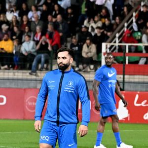 Kendji Girac durant la première édition du « match des légendes » opposant l'équipe des Légendes, les anciens de Cannes, à l'équipe des Etoiles avec pour capitaine Didier Deschamps, au stade Pierre de Coubertin à Cannes, le 30 octobre 2025. © Bruno Bebert / Dominique Jacovides / Bestimage