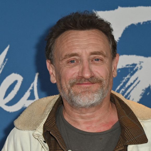 avant de poursuivre sur l’une des raisons de son attachement à Montmartre : "Comme en province, on se balade et dix fois par jour, on salue quelqu'un. C'est très rare à Paris !".

L'acteur Jean-Paul Rouve assiste à la première de 'La vallée des fous' au cinéma Pathe Wepler à Paris, France, le 12 novembre 2024. Photo par Mireille Ampilhac/ABACAPRESS.COM