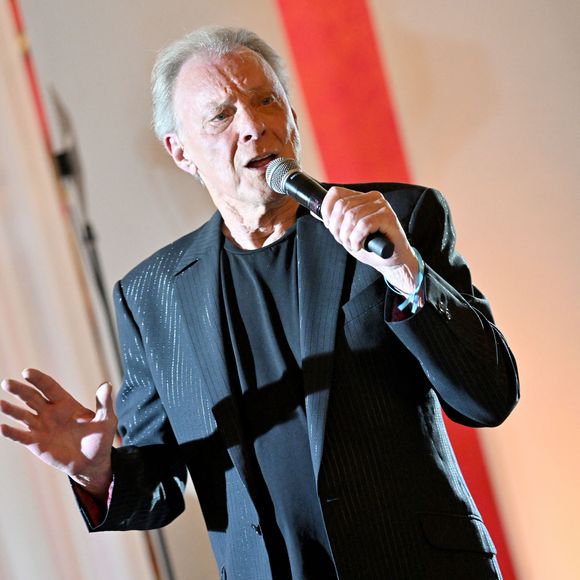 Herbert Léonard durant le dîner de Gala caritatif de l'association Enfant Star et Match à l'hôtel Negresco à Nice, le 8 juin 2024. 

Photo : Bruno Bebert / Bestimage