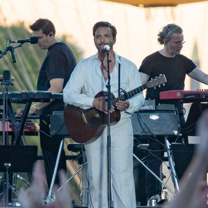 Yodelice (Maxim Nucci) - Soirée du "Grand Concert de la fête de la musique" au Jardin des Tuileries, autour de la vasque olympique, présentée par D. Bürki et M. Bouhafsi et retransmis en direct sur France 2 à Paris le 21 juin 2025. © Marc Ausset-Lacroix - Jack Tribeca - Christophe Clovis / Bestimage