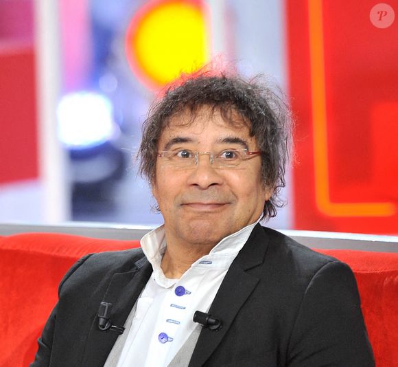 Laurent Voulzy révèle avoir affronté une terrible épreuve tenue secrète pendant une longue décennie.


Exclusif - Laurent Voulzy - Enregistrement de l'émission "Vivement Dimanche prochain" © Guillaume Gaffiot / Bestimage