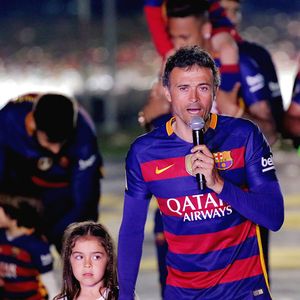 Luis Enrique et sa fille Xana à Barcelone, le 23 mai 2016. / GTRES / BESTIMAGE