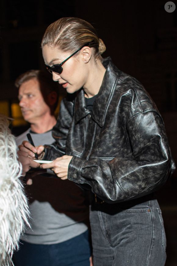 Gigi Hadid arrive à l'hôtel "Royal Monceau" lors de la Fashion Week de Paris (PFW), le 6 mars 2025
© Yehiel Chekroune / Bestimage