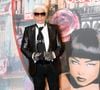 Elle dispose de six chambres, quatre salles de bains, une salle de douche, deux dressings, ainsi qu’une terrasse de 237 m² avec vue panoramique sur la Méditerranée.

Karl Lagerfeld. - 62eme bal de la Rose dans la Salle des Etoiles du Sporting de Monte Carlo, le 19 mars 2016. Cette soirée est organisée au profit de la Fondation princesse Grace. La princesse Caroline de Hanovre Présidente de la Fondation princesse Grace a demandé à son ami le styliste Karl Lagerfeld d'imaginer ce bal en faisant escale à Cuba. © Palais princier / Luc Castel / Monte Carlo Société des Bains de Mer via Bestimage