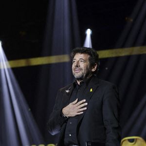 Patrick Bruel lors d'une cérémonie organisée par le Conseil des institutions juives de France (CRIF) en hommage aux victimes des attentats du Hamas du 7 octobre 2023 contre Israël, à l'occasion du premier anniversaire de l'événement, à Paris, le 7 octobre 2024. © Jack Tribeca / Bestimage