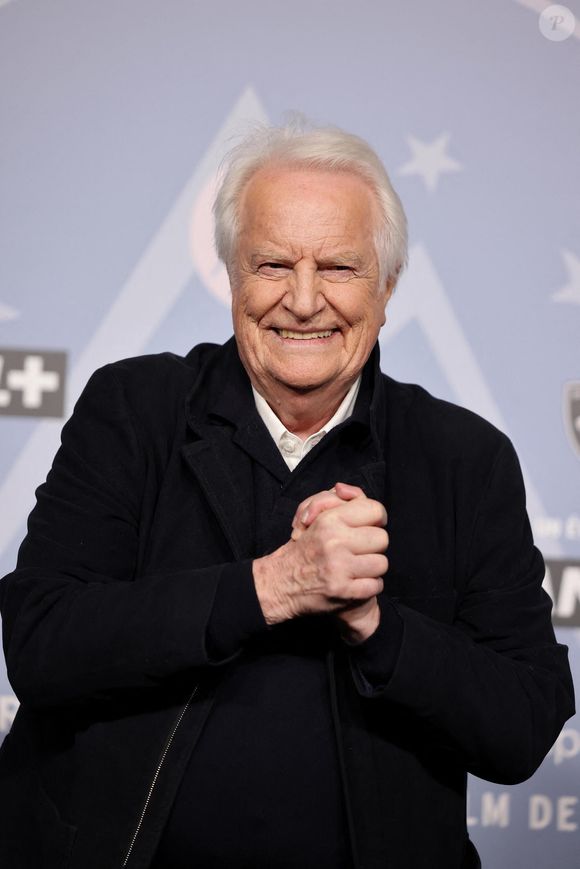 Tous deux se sont séparés en bons termes.

André Dussollier pour le film "Chers Parents" - Tapis rouge de la cérémonie d'ouverture du 29ème Festival International du Film de Comédie de l'Alpe d'Huez le 19 Janvier 2026. © Dominique Jacovides/Bestimage