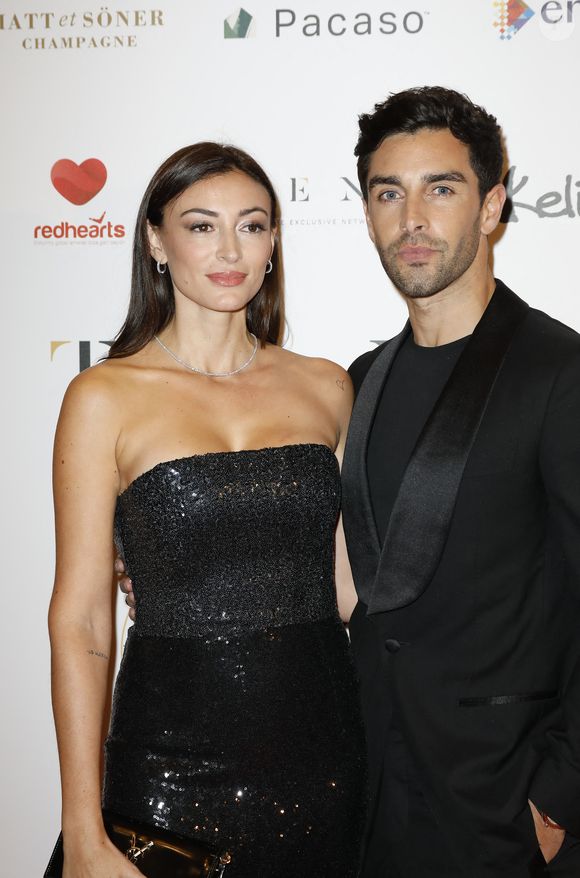 Rachel Legrain-Trapani et son compagnon Valentin Léonard au photocall de la 10ème édition du "Global Gift Gala 2021" à l'hôtel Four Seasons Hotel George V à Paris, le 30 octobre 2021.

Photo : Marc Ausset Lacroix / Bestimage