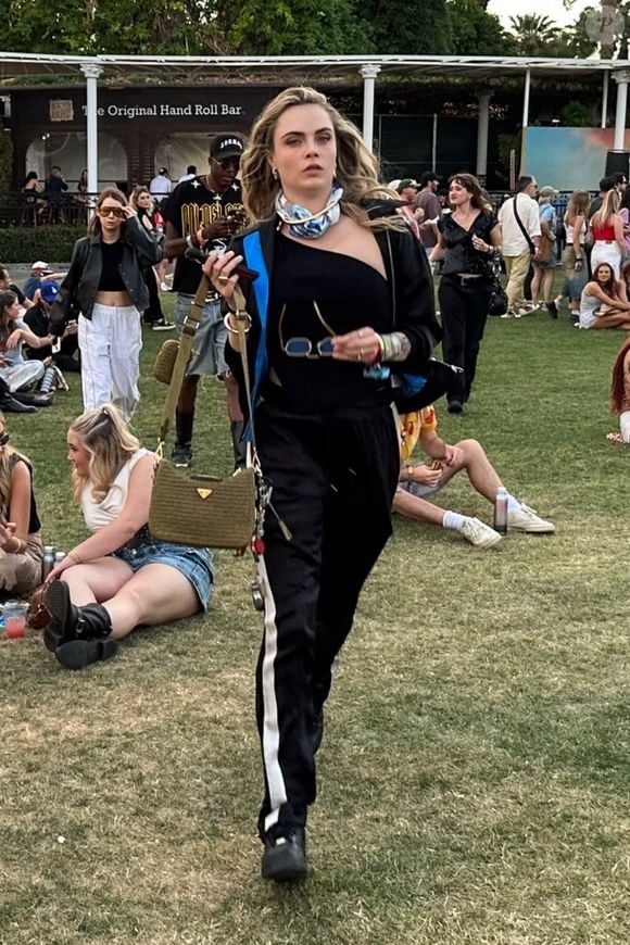 Cara Delevingne à Coachella en California. Photo par Backgrid USA / Bestimage