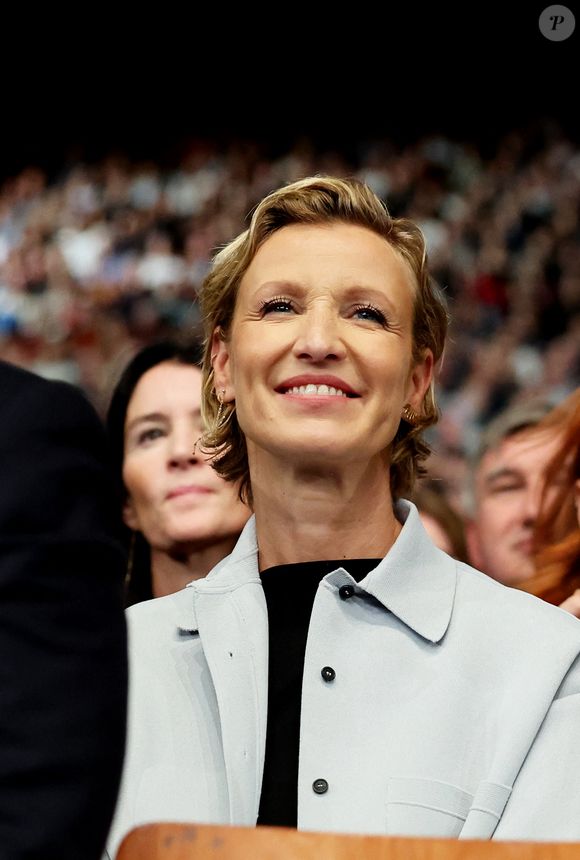 Elle possède une maison à Anduze, un village des Cévennes où elle se rend souvent.

Alexandra Lamy lors de la 15ème édition du festival Lumière à Lyon le 12 octobre 2024. Au cours de la cérémonie, le réalisateur C.Gavras a reçu le prix Lumière spécial des mains de T.Burton pour célébrer sa carrière et son cinéma engagé. © Dominique Jacovides / Bestimage
