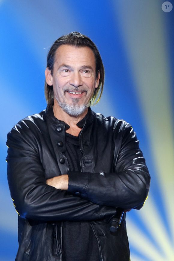 Le chanteur Florent Pagny apparaît dans une émission de télévision à Paris, France, décembre 2015. Photo by Vim/ABACAPRESS.COM