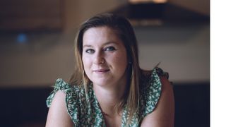 Faute de pouvoir se verser un salaire, cette candidate de L'amour est dans le pré doit trouver un nouveau travail