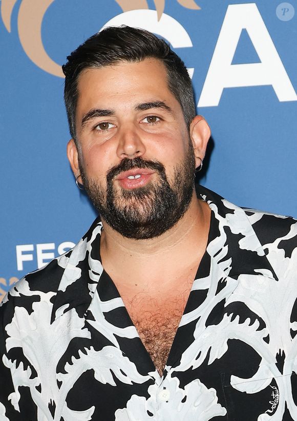 Il tentera néanmoins de suivre donc la remise du César en duplex.

Artus - 38ème festival du film de Cabourg le 13 juin 2024. Les Journées romantiques du 38ème Festival du film de Cabourg (Calvados) auront lieu du 12 au 16 juin. © Coadic Guirec/Bestimage