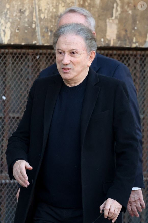 Michel Drucker - Obsèques de Nathalie Baye en l'église Saint-Sulpice à Paris le 24 avril 2026. © Dominique Jacovides - Coadic Guirec / Bestimage