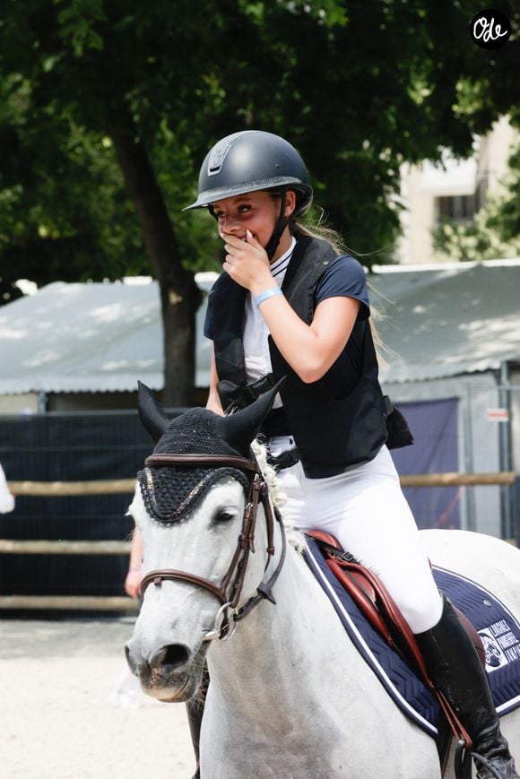 Giulia Sarkozy en détente du Prix Decathlon  lors de la 12ème édition Longines Paris Eiffel Jumping au pied de la Tour Eiffel sur le Champ-de-Mars à Paris, France le 20 juin 2026

© Tiphaine Lebely/Bestimage