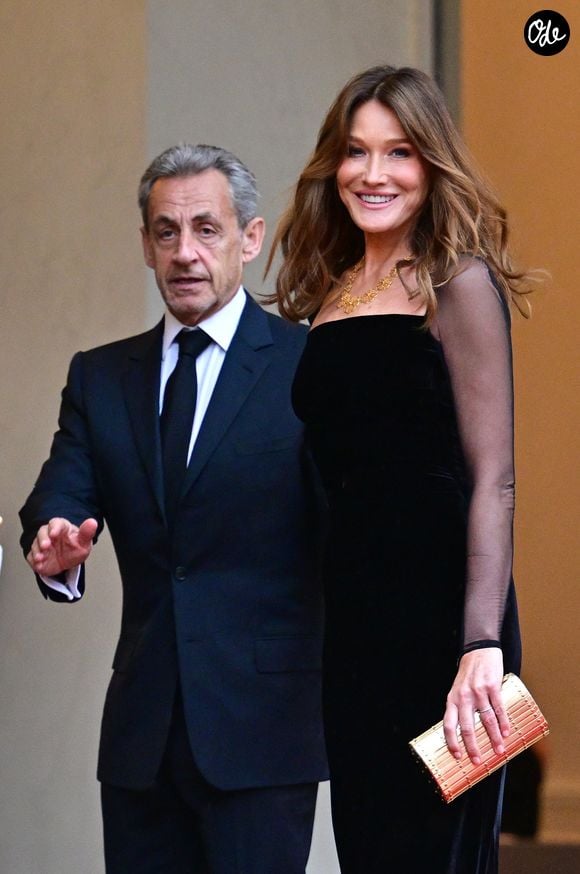 Nicolas Sarkozy et sa femme Carla Bruni (robe Ralph Lauren)  - Arrivées des personnalités au dîner d’État en l’honneur du président brésilien et de sa femme au palais présidentiel de l’Élysée à Paris le 5 juin 2025. © Christian Liewig / Bestimage
