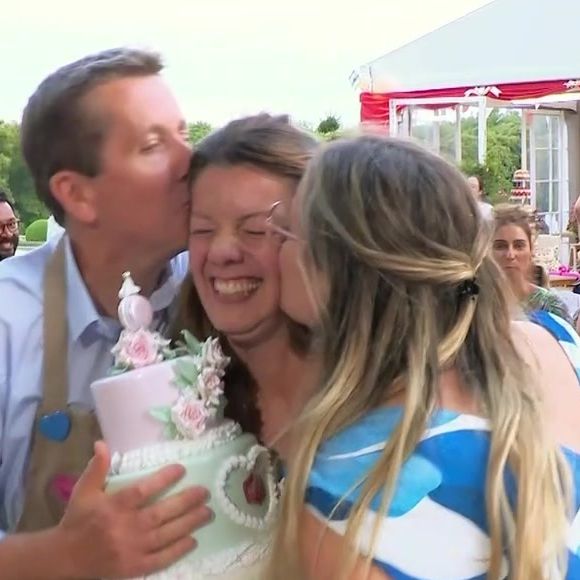 Les trois finalistes, Margot, Seb et Victoria, lors de la finale du saison 14 du "Meilleur pâtissier", diffusée le 11 décembre 2025 sur M6.

Capture d'écran M6 / Le Meilleur pâtissier