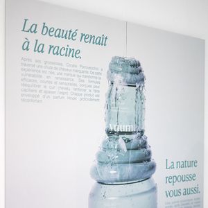 Exclusif - Atmosphère lors du lancement de la gamme de soins cheveux "Yuumae" de Coralie Porrovecchio, à Paris, le 6 décembre 2025. 

© Pierre Perusseau/Bestimage