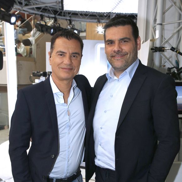 Exclusif - Laurent Luyat et Matthieu Lartot - Plateau de France Télévisions lors des Internationaux de France de Tennis de Roland Garros 2024, le 27 mai 2024. © Bertrand Rindoff / Bestimage