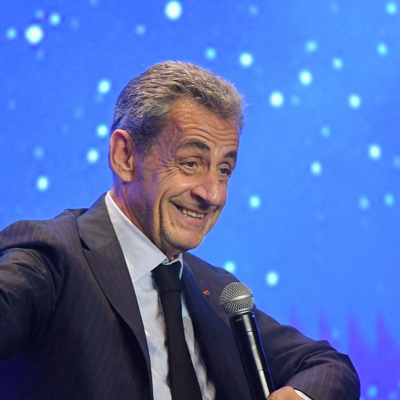 Une conférence avec l’ancien président Nicolas Sarkozy, dans le cadre des Rencontres de l’Avenir 2024. © Lionel Urman / Bestimage