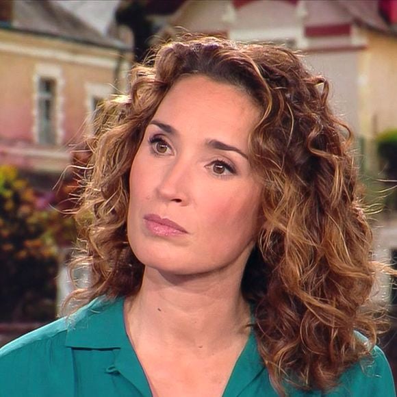 Dans le dernier numéro de "Télé Poche", Marie-Sophie Lacarrau revient sur cette aventure sur TF1...

Illustration du 1er journal de 13h présenté par Marie-Sophie Lacarrau et diffusé sur TF1 en direct , Paris, le 4 janvier 2020