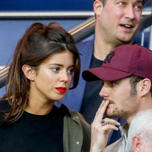 Louis Sarkozy et sa compagne Natali Husic dans les tribunes lors du match de Ligue 1, Paris Saint-Germain (PSG) vs Toulouse FC (TFC) au Parc des Princes à Paris, France, le 20 août 2017. Le PSG a gagné 6-2. AGENCE / BESTIMAGE