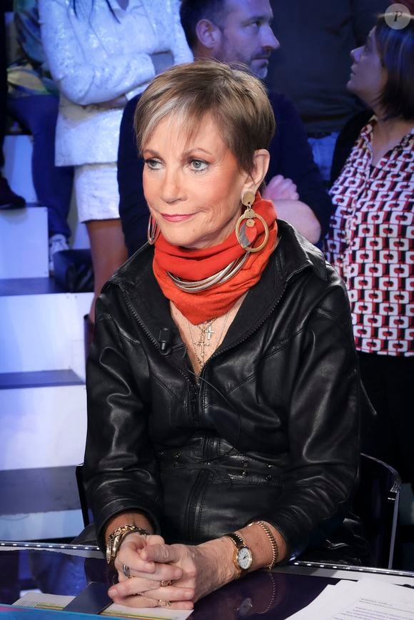 Exclusif - Isabelle Morini-Bosc, sur le plateau de l’émission « TPMP » présentée par C.Hanouna et diffusée en direct sur C8, Paris, France, le 11 février 2025. © Jack Tribeca / Bestimage