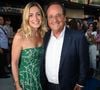 François Hollande réside avec Julie Gayet dans le 20ᵉ arrondissement de Paris, où la présence policière gêne certains voisins.

Julie Gayet et son mari François Hollande lors du 15ème festival du film francophone de Angoulême (jour 4) au cinéma CGR à Angoulême, France, le 26 août 2022. © Coadic Guirec/Bestimage
