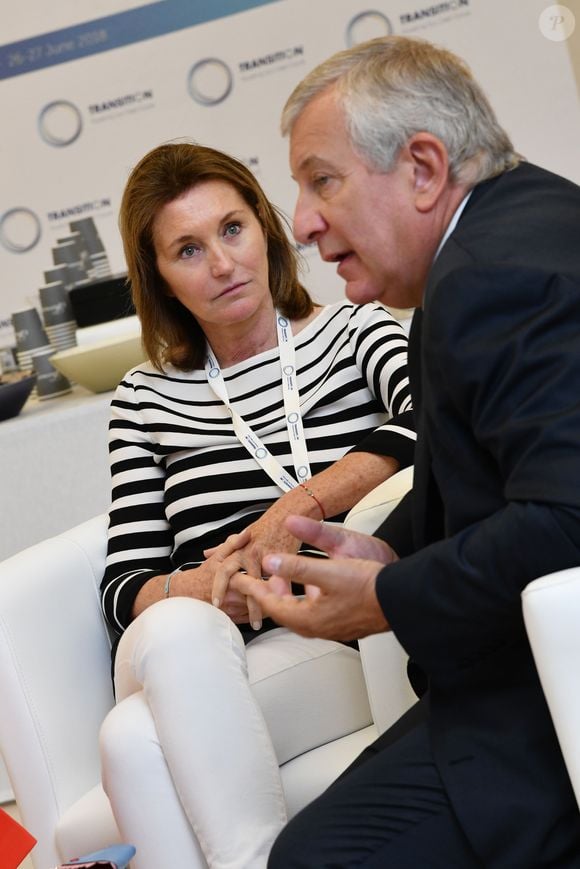 Marie Sallois, la directrice du dévelopement durable pour le Cio, Cécilia et Richard Attias lors de l'ouverture du premier forum de la transition au Grimaldi forum à Monaco le 26 juin 2018. 
Ce forum rassemble les acteurs clés de la transition énergétique afin de réinventer les business models pour un avenir propre et répondre aux défis que sont la croissance démographique ou le changement climatique. C'est Lionel Le Maux, président d'Aqua Asset Management, qui est à l'origine de cette manifestation accompagné par Richard Attias et soutenu par le prince Albert II de Monaco et sa Fondation. 

© Bruno Bebert / Bestimage