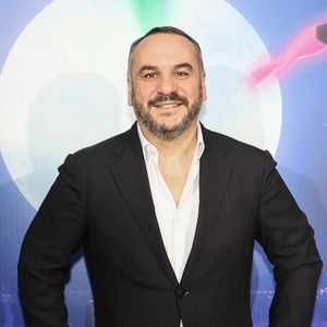 François-Xavier Demaison - Photocall de la soirée du 6ème Gala caritatif de l'Institut Rafaël  et de la Zag Foundation, dédié à l'accompagnement des enfants en santé intégrative au Pavillon Gabriel à Paris le 12 novembre 2024. © Erez Lichtfeld/Bestimage