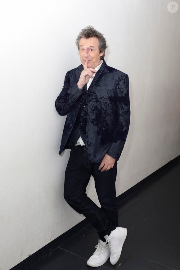 Exclusif - Jean-Luc Reichmann, en backstage de l’émission « TPMP » La dernière sur C8,  présentée par C.Hanouna et diffusée en direct sur C8, Paris, France, le 27 fevrier 2025. © Jack Tribeca / Bestimage
