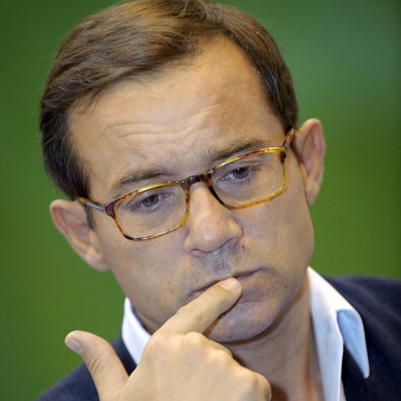 Le producteur de télévision Jean-Luc Delarue visite l'Institut Sainte-Claire à Verviers, Belgique, le 1er juin 2011. Photo par Danny Gys/Reporters/ABACAPRESS.COM