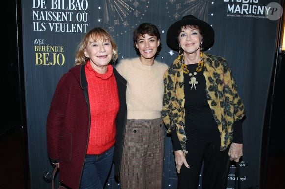 Marie-Anne Chazel et Anny Duperey, elles aussi sur les planches en ce moment, étaient présentes

Exclusif - Marie-Anne Chazel, Bérénice Bejo et Anny Duperey - Cocktail à l'issue de la générale de la pièce "Les gens de Bilbao naissent où ils veulent" au théâtre Marigny à Paris le 19 Novembre 2024. © Bertrand Rindoff / Bestimage