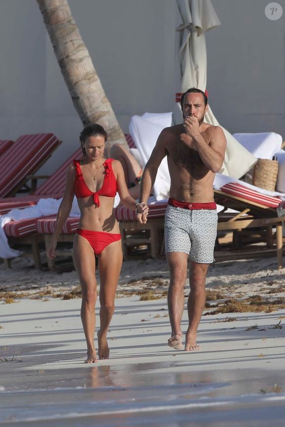 Exclusif - James Middleton et sa nouvelle compagne Alizee Thevenet profitent de la plage de l'hôtel Eden Rock à Saint-Barthélemy, Antilles française, France, le 2 janvier 2019. © Agence / Bestimage
