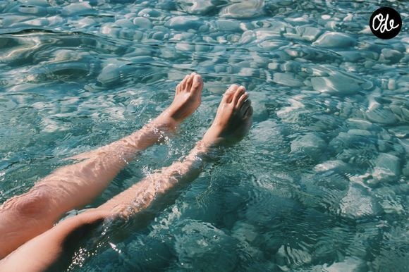 Les préférences sensorielles expliquent en partie pourquoi certaines personnes n'aiment pas porter de pantoufles.

Photo prise par Anelya Okapova / Unsplash