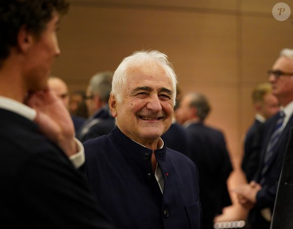 Exclusif - Guy Savoy lors de la soirée de remise des prix Gault&Millau à la Maison de la Mutualité à Paris le 17 novembre 2025.

© Anne-Sophie Guebey / Bestimage