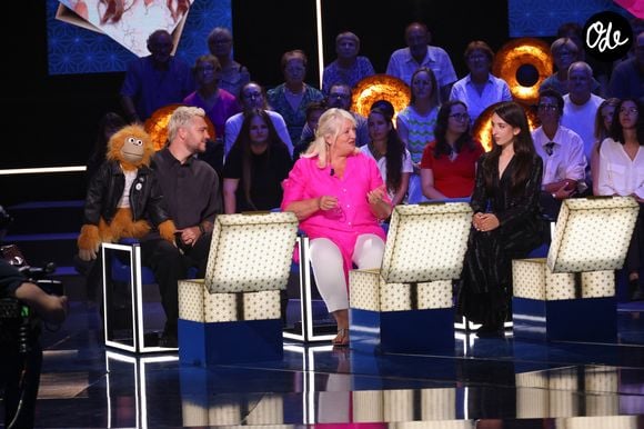 Exclusif - Jeff Panacloc, Charlotte de Turkheim et Ambre lors de l'enregistrement de l'émission "La Boîte à secrets", présentée par F.Bollaert et diffusée le 30 octobre sur France 3, à Paris, France, le 15 septembre 2026. © Jack Tribeca/Bestimage