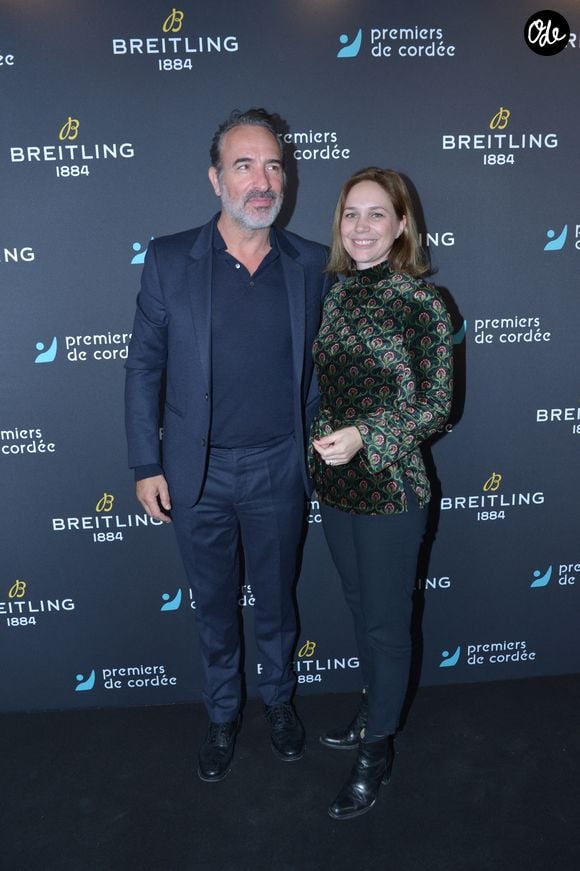 De son union passée avec l'acteur Jean Dujardin sont nées deux fillettes, Jeanne et Alice, aujourd'hui âgées de 10 et 5 ans.   

Jean Dujardin et Nathalie Péchalat - Dîner de charité Breitling à la Samaritaine pour l’association "Premiers de Cordée" à Paris le 4 avril 2024. 

 © Rachid Bellak/Bestimage