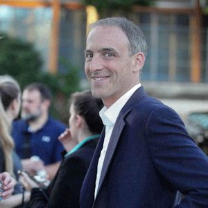 Exclusif - Raphaël Glucksmann - Législatives 2024 - Les représentants des partis politiques arrivent dans les locaux de TF1 pour une interview pendant le journal de 20H entre les deux tours le 1er juillet 2024.

© Jonathan Rebboah / Panoramic / Bestimage