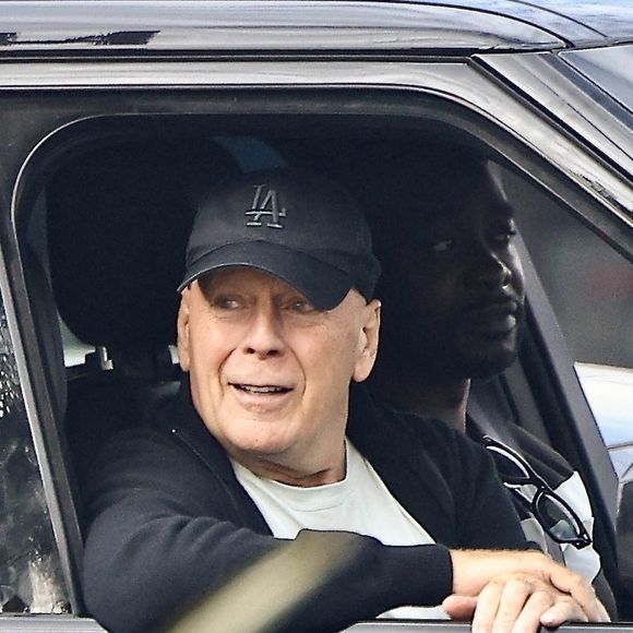 Depuis, les apparitions de l'acteur américain se font de plus en plus rares.

EXCLUSIF - Bruce Willis à Studio City, en 2024.

Photo : Backgrid USA / Bestimage