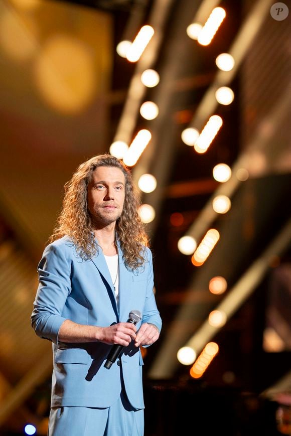 Exclusif -  Julien Doré - Enregistrement de l'émission "La fête de la chanson française" à Paris, présentée par L.Thilleman et A.Manoukian, et diffusée le 20 décembre sur France 3
© Pierre Perusseau / Bestimage