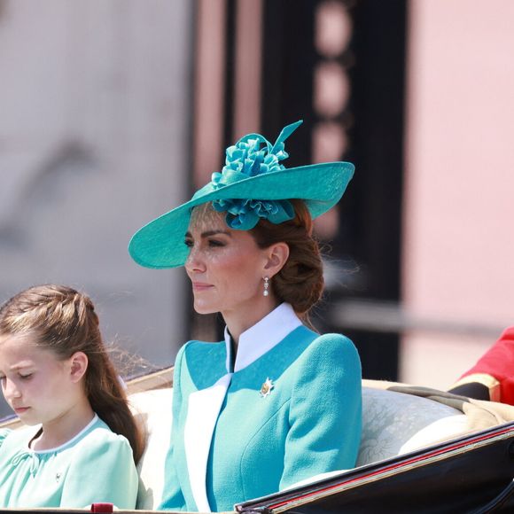 La princesse Charlotte de Galles, Catherine (Kate) Middleton, princesse de Galles, - Les membres de la famille royale britannique arrivent à Buckingham Palace pour la cérémonie Trooping the Colour à Londres, le 14 juin 2025. Affecté par le crash du Boeing 787 Dreamliner à Ahmedabad du 12 juin, le souverain et les officiels porteront un brassard noir en hommage aux plus de 270 victimes. Bon nombre d'elles étaient des ressortissants britanniques.
© Mirrorpix / Bestimage