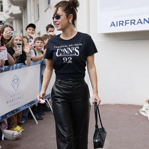 Adèle Exarchopoulos se rend à l'Hôtel Martinez pour assister à une projection avant le 78ème Festival de Cannes le 15 mai 2025 à Cannes, France. Photo by Marco Piovanotto/ABACAPRESS.COM