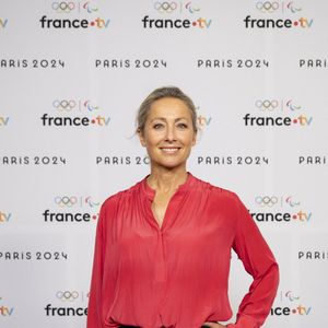 Des débuts marqués par plusieurs couacs. 

Anne Sophie Lapix lors de la présentation des journalistes et chroniqueurs de France Télévisions pour les Jeux Olympiques 2024 au musée de l'Homme à Paris, le 11 juin 2024.
© Pierre Perusseau / Bestimage