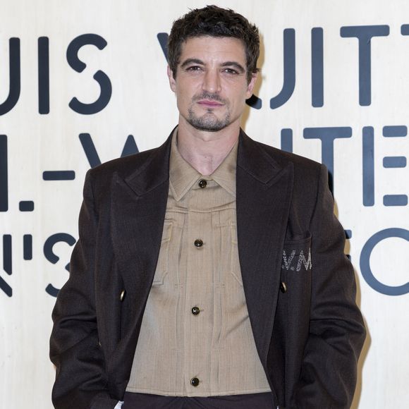 Niels Schneider - Photocall du Défilé de mode Louis Vuitton Collection Hommes Automne Hiver Printemps-Été dans le cadre de la Fashion Week de Paris, France.
 
© Olivier Borde / Bestimage